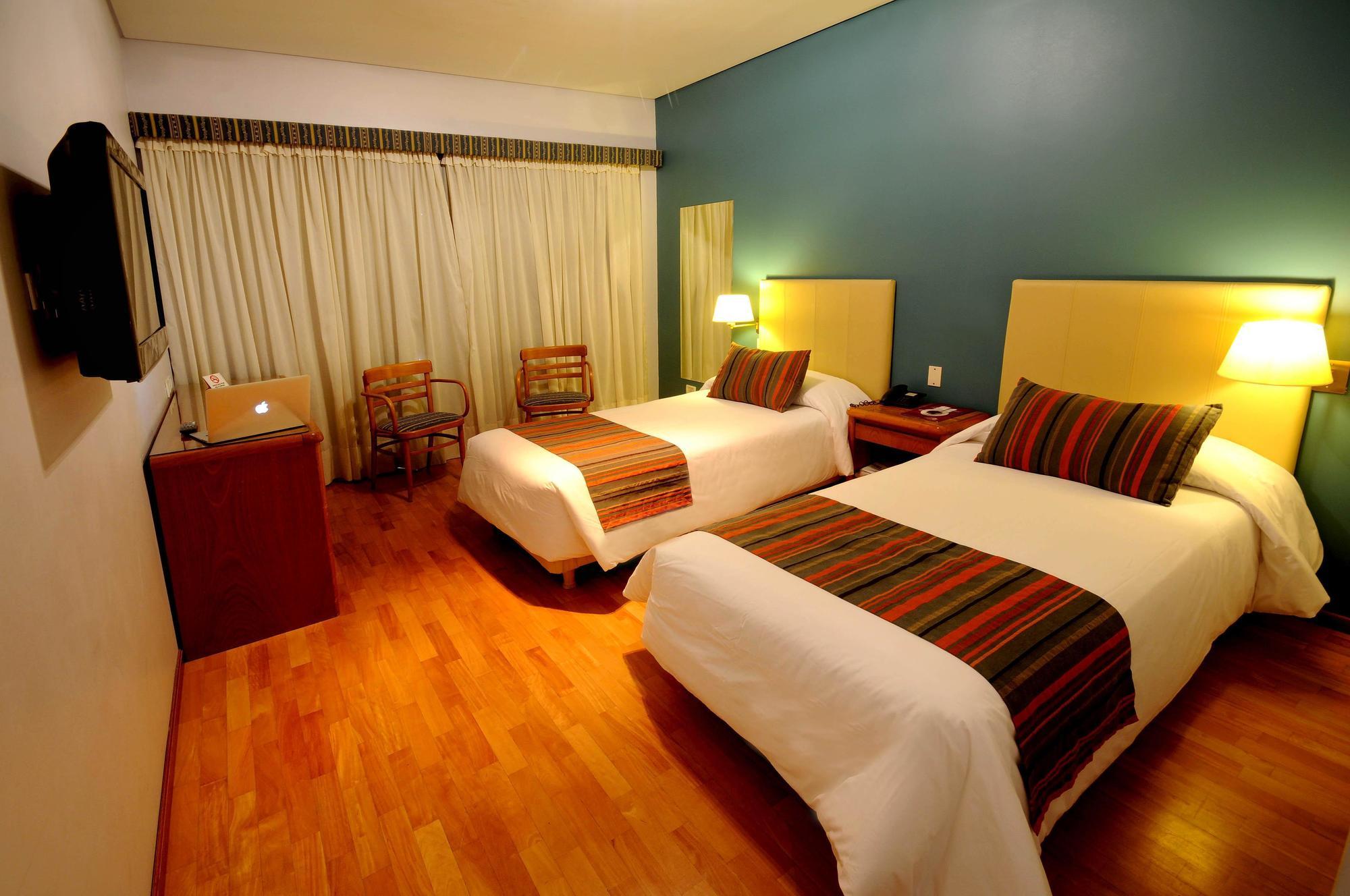 Hotel Argos Bahía Blanca Kültér fotó